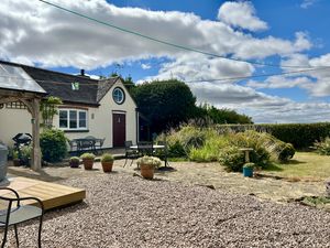 Gardens- click for photo gallery